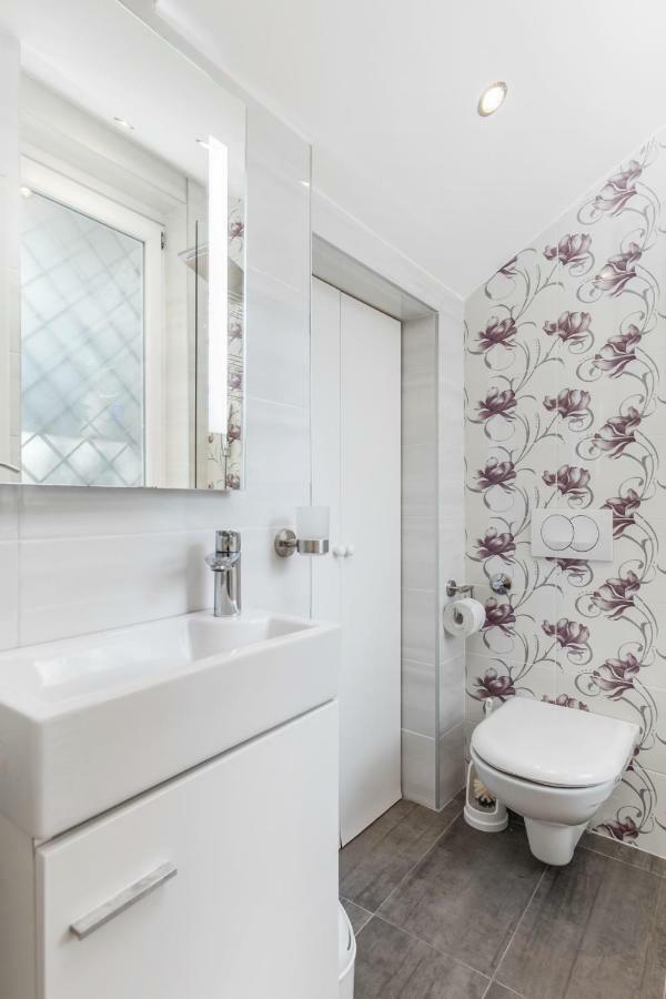 Apartman Villa Carolina 里耶卡 外观 照片