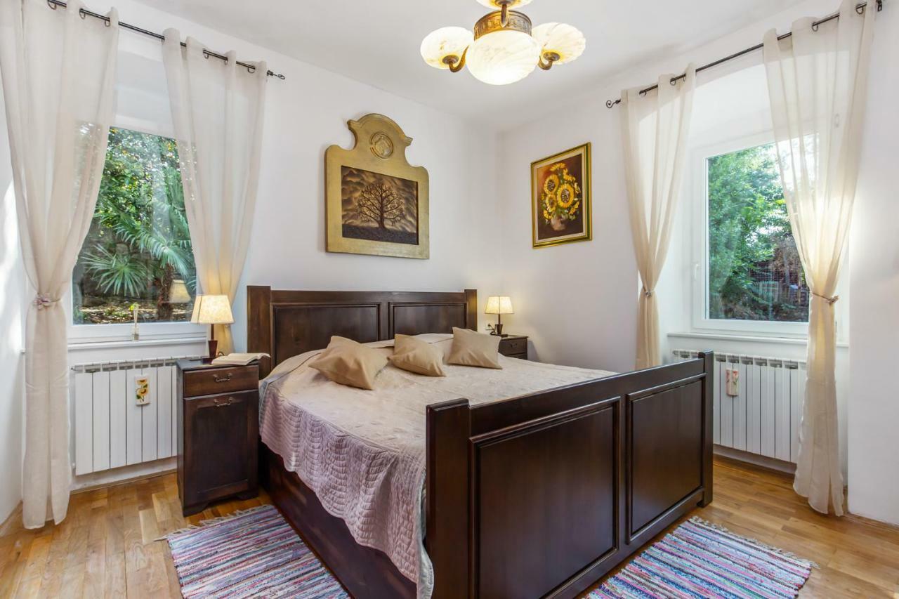 Apartman Villa Carolina 里耶卡 外观 照片